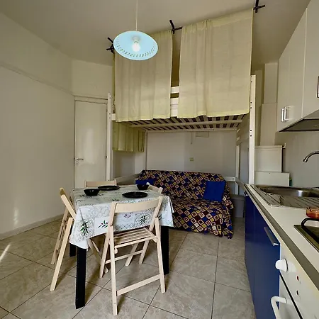 Casa Blu Movida - Frontemare - Servizi Apartment